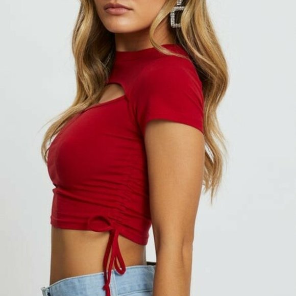Red 90s Cut Out Crop Top Tee T-Shirt NWT - Picture 2 of 5